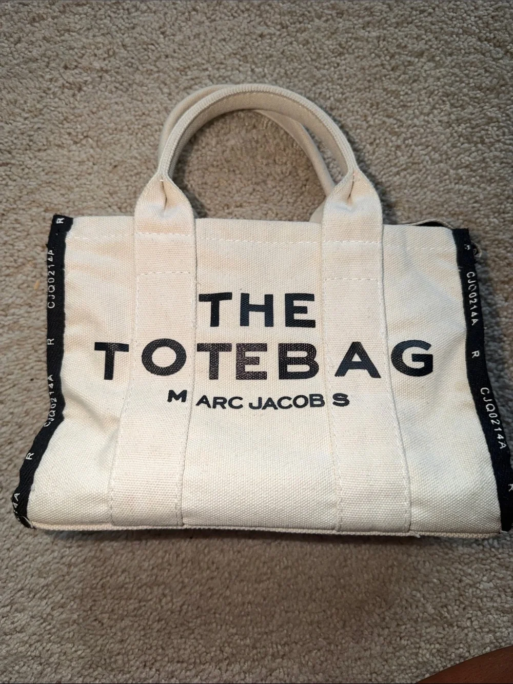 🛍️ PURSE SALE - PRICE REDUCED 🛍️ Tote Bag Canvas Tote in Cream and Black
